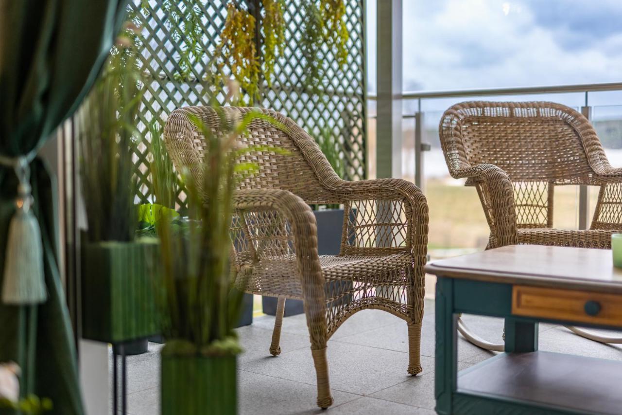 Zielony Apartament Pod Zaglami Zegrze Poludniowe エクステリア 写真
